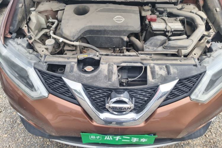 Used Nissan X-Trail 2014 2.5L CVT Luxury Edition 4WD Engine Bay