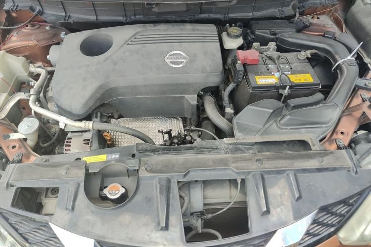 Used Nissan X-Trail 2014 2.5L CVT Luxury Edition 4WD Engine Bay