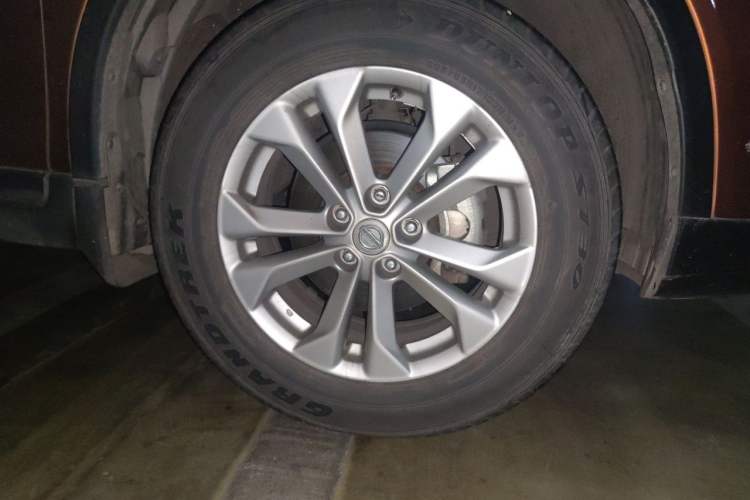 Used Nissan X-Trail 2014 2.0L CVT Comfort Edition 2WD Exterior 1