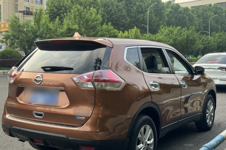 Used Nissan X-Trail 2014 2.0L CVT Comfort Edition 2WD Exterior 4