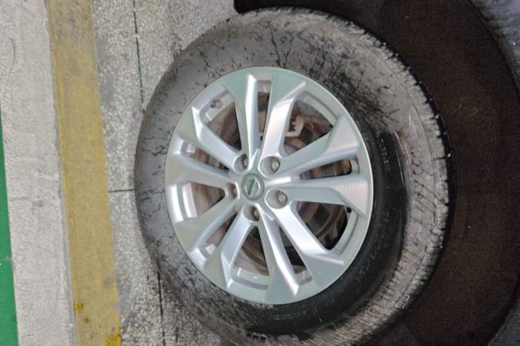 Used Nissan X-Trail 2014 2.0L CVT Comfort Edition 2WD Exterior 5