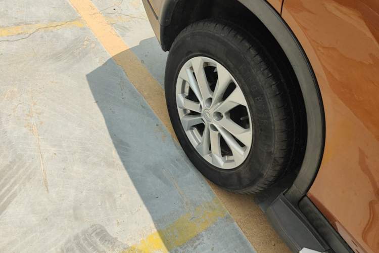 Used Nissan X-Trail 2014 2.0L CVT Comfort Edition 2WD Exterior 5