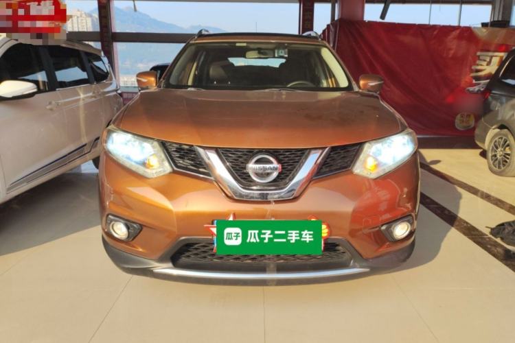 Used Nissan X-Trail 2014 2.5L CVT Luxury Edition 4WD Front