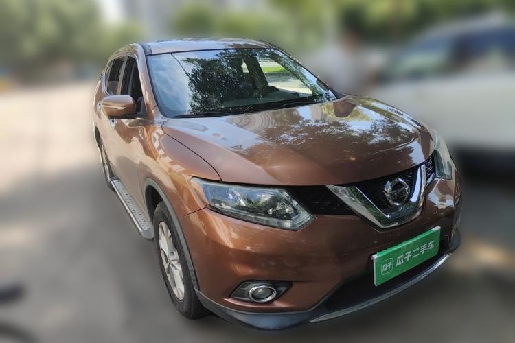 Used Nissan X-Trail 2014 2.0L CVT Comfort Edition 2WD Front Right 45 Deg
