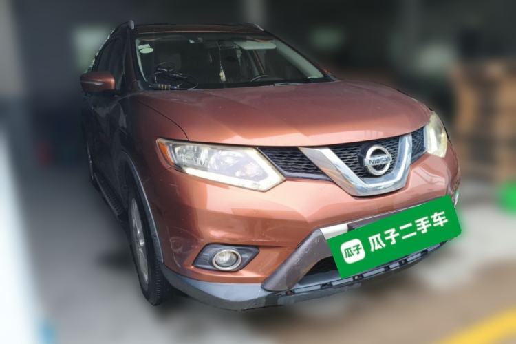 Used Nissan X-Trail 2014 2.0L CVT Comfort Edition 2WD Front Right 45 Deg