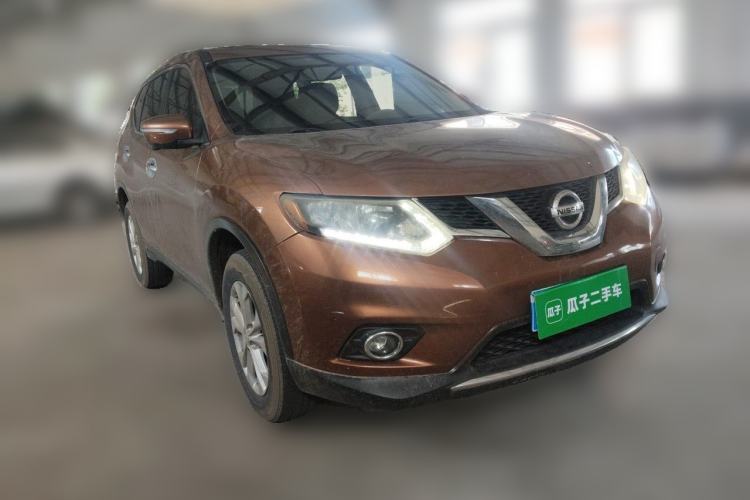 Used Nissan X-Trail 2014 2.0L CVT Comfort Edition 2WD Front Right 45 Deg
