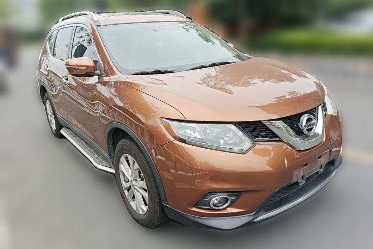 Used Nissan X-Trail 2014 2.5L CVT Leading Edition 4WD Front Right 45 Deg