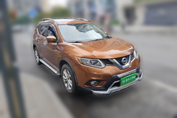 Used Nissan X-Trail 2014 2.0L CVT Comfort Edition 2WD Front Right 45 Deg
