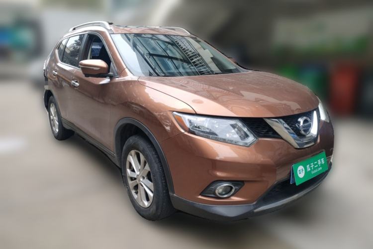 Used Nissan X-Trail 2014 2.5L CVT Luxury Edition 4WD Front Right 45 Deg