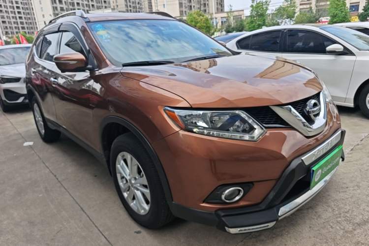 Used Nissan X-Trail 2014 2.0L CVT Smart Edition 2WD Front Right 45 Deg