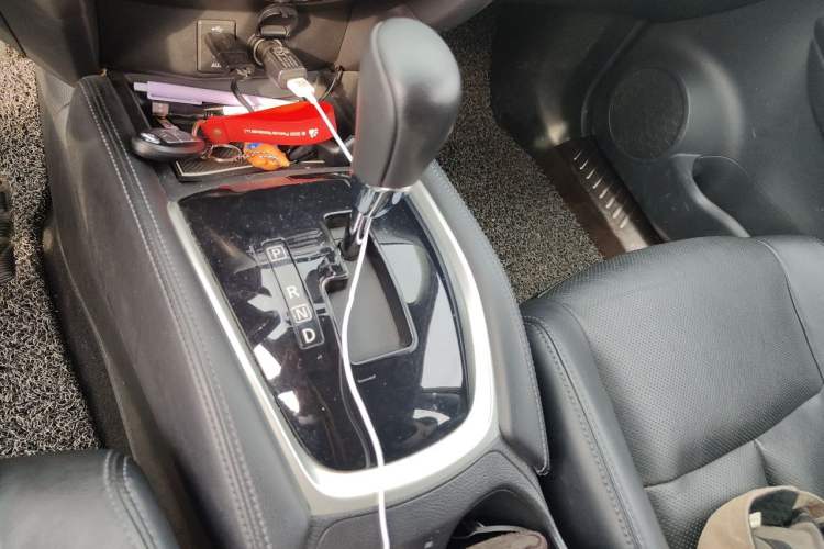Used Nissan X-Trail 2014 2.0L CVT Comfort Edition 2WD Gear Lever
