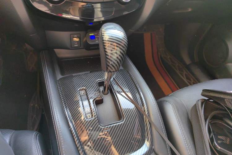 Used Nissan X-Trail 2014 2.0L CVT Smart Edition 2WD Gear Lever