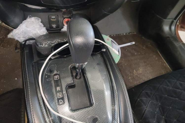 Used Nissan X-Trail 2014 2.0L CVT Comfort Edition 2WD Gear Lever