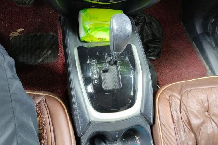 Used Nissan X-Trail 2014 2.0L CVT Comfort Edition 2WD Gear Lever