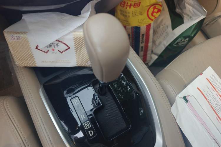 Used Nissan X-Trail 2014 2.5L CVT Leading Edition 4WD Gear Lever