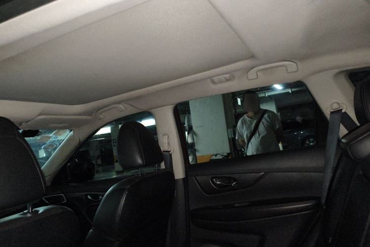 Used Nissan X-Trail 2014 2.0L CVT Comfort Edition 2WD Headliner