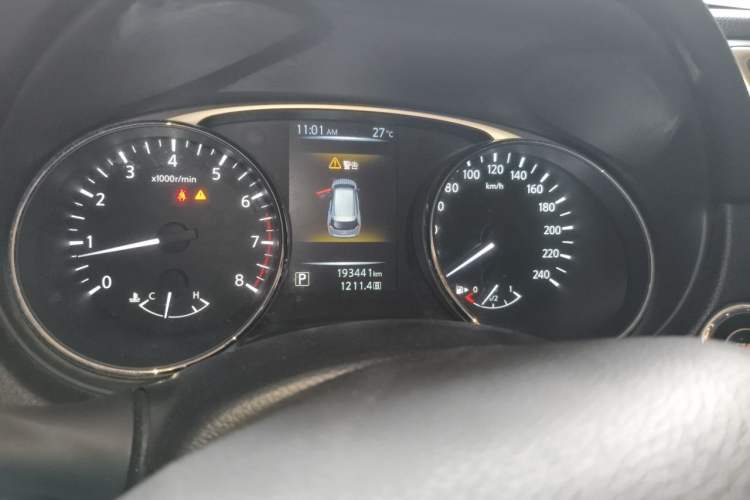 Used Nissan X-Trail 2014 2.0L CVT Comfort Edition 2WD Instrument Cluster