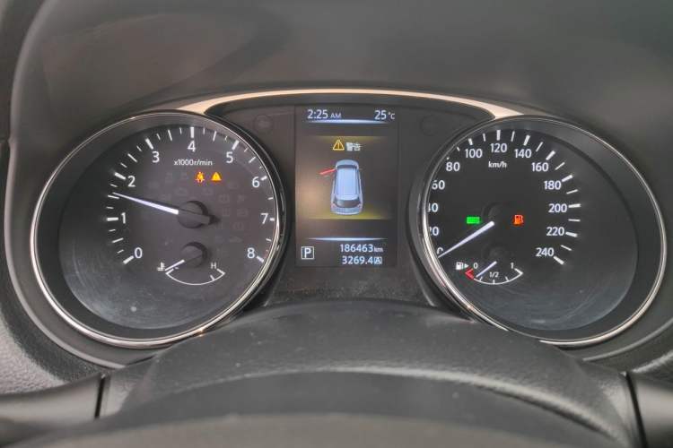 Used Nissan X-Trail 2014 2.0L CVT Comfort Edition 2WD Instrument Cluster