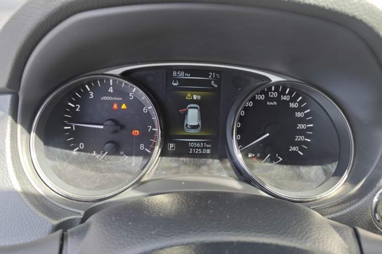 Used Nissan X-Trail 2014 2.5L CVT Luxury Edition 4WD Instrument Cluster