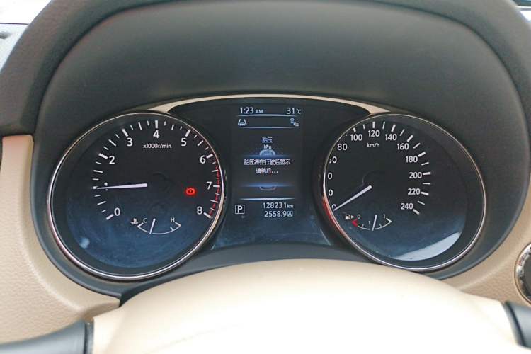 Used Nissan X-Trail 2014 2.5L CVT Luxury Edition 4WD Instrument Cluster