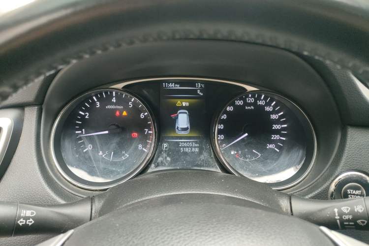 Used Nissan X-Trail 2014 2.5L CVT Luxury Edition 4WD Instrument Cluster
