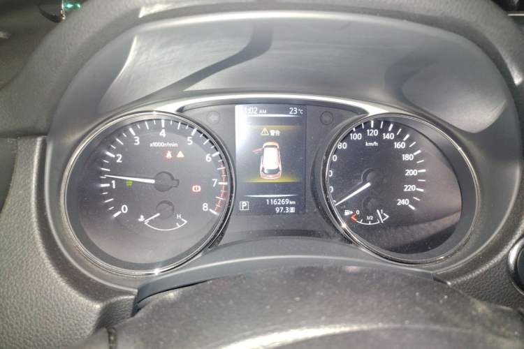 Used Nissan X-Trail 2014 2.5L CVT Leading Edition 4WD Instrument Cluster