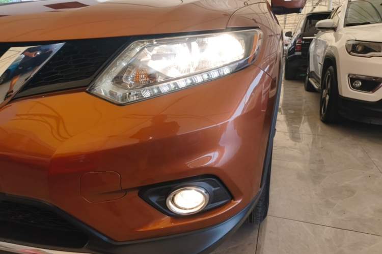 Used Nissan X-Trail 2014 2.0L CVT Comfort Edition 2WD Left Front Headlight