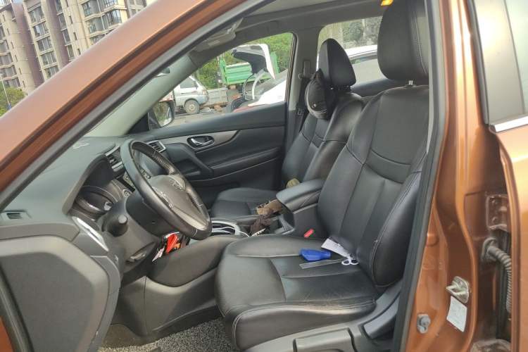 Used Nissan X-Trail 2014 2.0L CVT Comfort Edition 2WD Left Front Seat