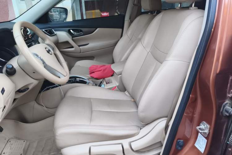 Used Nissan X-Trail 2014 2.0L CVT Comfort Edition 2WD Left Front Seat