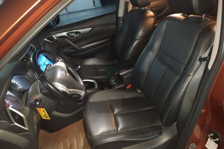Used Nissan X-Trail 2014 2.5L CVT Luxury Edition 4WD Left Front Seat