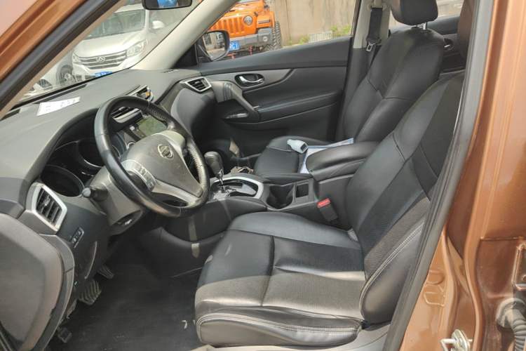 Used Nissan X-Trail 2014 2.0L CVT Comfort Edition 2WD Left Front Seat