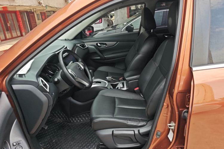Used Nissan X-Trail 2014 2.0L CVT Smart Edition 2WD Left Front Seat