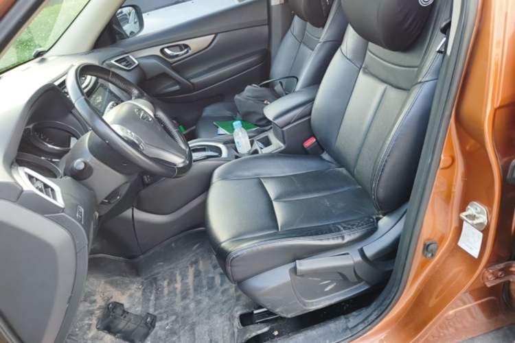 Used Nissan X-Trail 2014 2.0L CVT Comfort Edition 2WD Left Front Seat