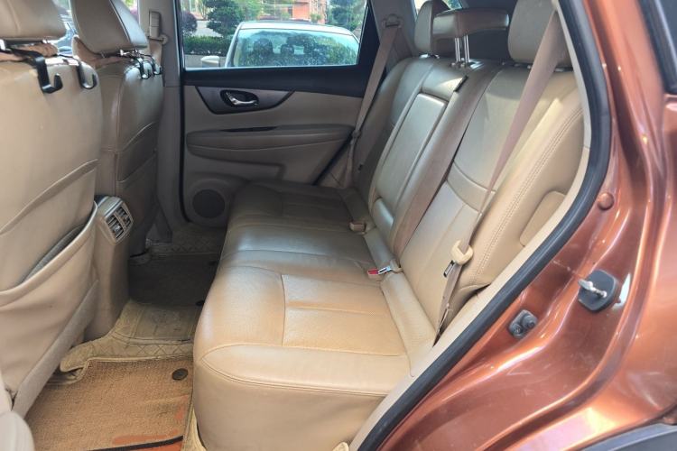 Used Nissan X-Trail 2014 2.0L CVT Comfort Edition 2WD Left Rear Seat