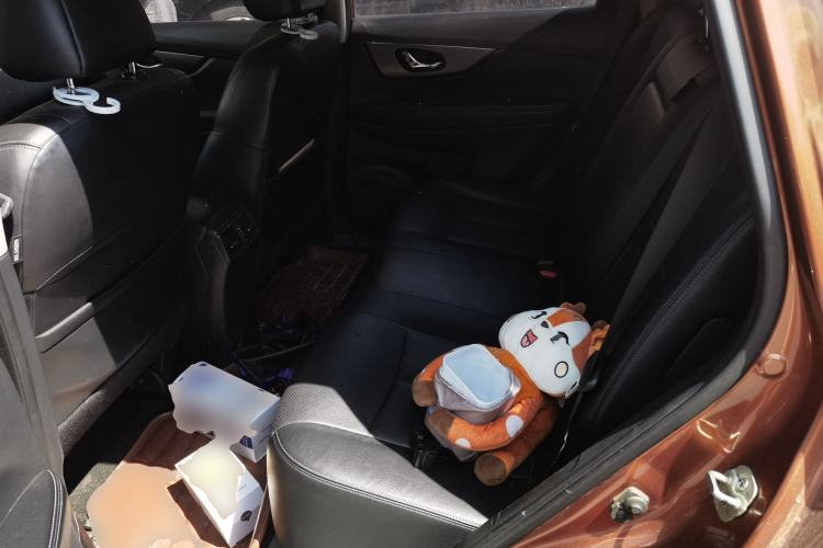 Used Nissan X-Trail 2014 2.0L CVT Comfort Edition 2WD Left Rear Seat