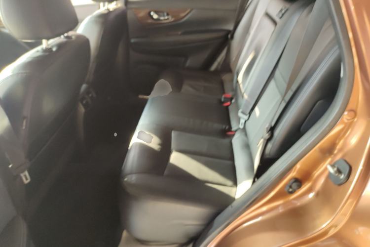 Used Nissan X-Trail 2014 2.5L CVT Luxury Edition 4WD Left Rear Seat