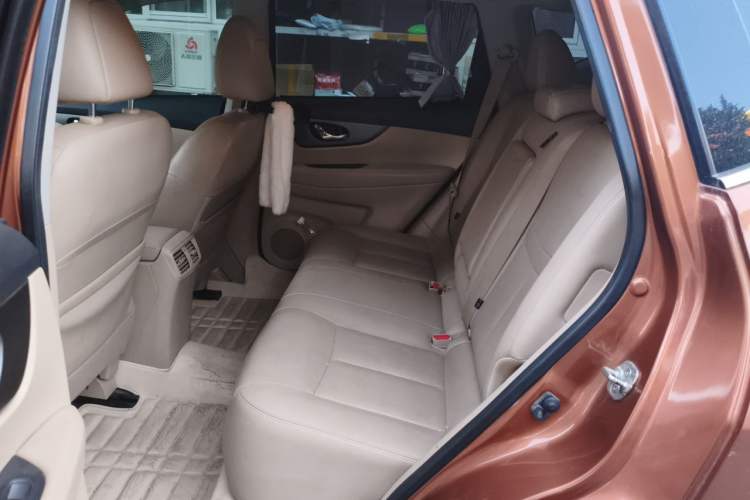 Used Nissan X-Trail 2014 2.0L CVT Comfort Edition 2WD Left Rear Seat