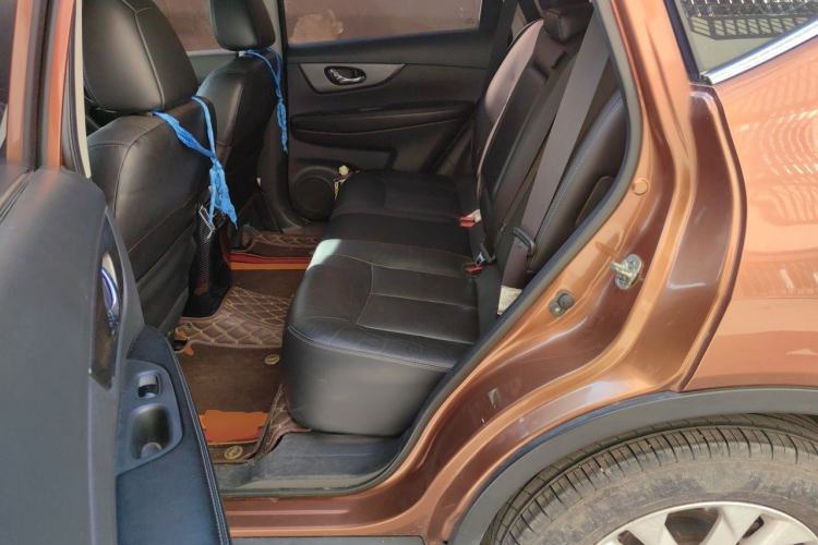 Used Nissan X-Trail 2014 2.0L CVT Smart Edition 2WD Left Rear Seat