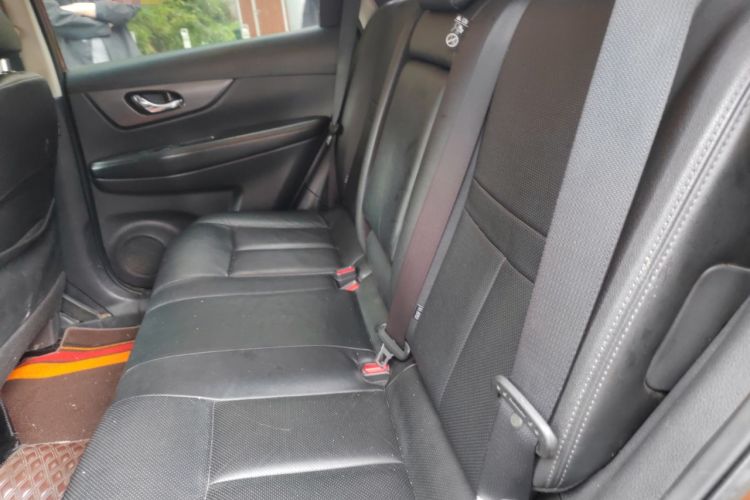 Used Nissan X-Trail 2014 2.0L CVT Comfort Edition 2WD Left Rear Seat