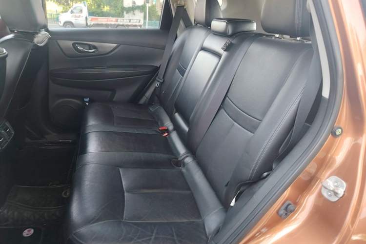 Used Nissan X-Trail 2014 2.0L CVT Comfort Edition 2WD Left Rear Seat