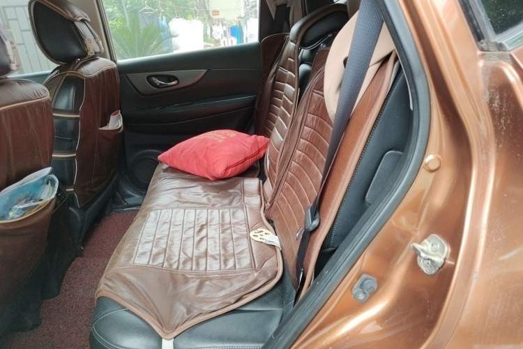 Used Nissan X-Trail 2014 2.0L CVT Comfort Edition 2WD Left Rear Seat