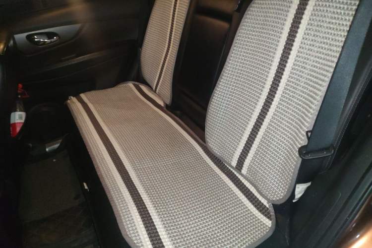 Used Nissan X-Trail 2014 2.0L CVT Comfort Edition 2WD Left Rear Seat