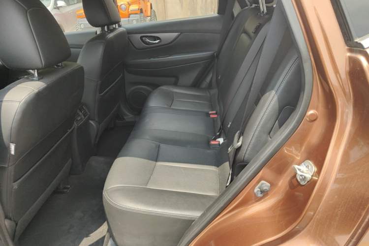 Used Nissan X-Trail 2014 2.0L CVT Comfort Edition 2WD Left Rear Seat