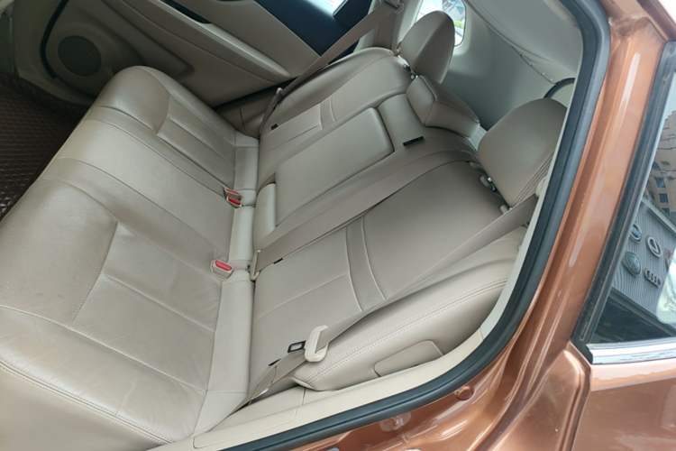 Used Nissan X-Trail 2014 2.0L CVT Comfort Edition 2WD Left Rear Seat
