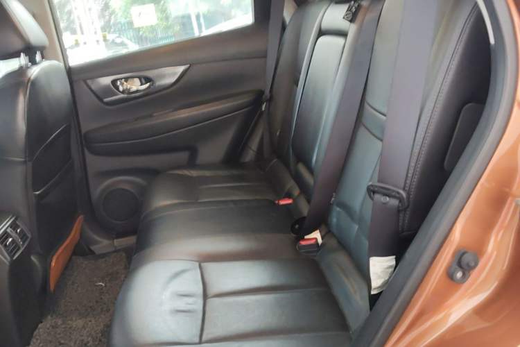 Used Nissan X-Trail 2014 2.0L CVT Smart Edition 2WD Left Rear Seat