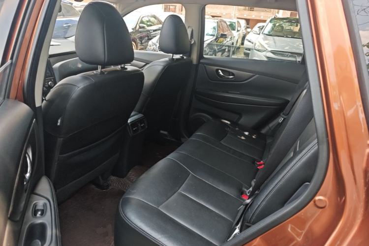 Used Nissan X-Trail 2014 2.0L CVT Comfort Edition 2WD Left Rear Seat