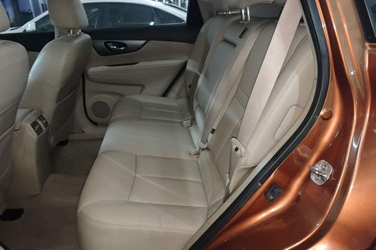 Used Nissan X-Trail 2014 2.0L CVT Comfort Edition 2WD Left Rear Seat