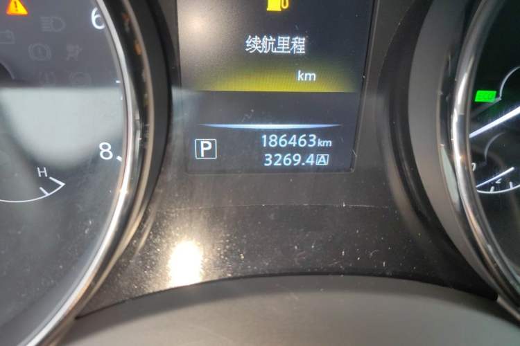 Used Nissan X-Trail 2014 2.0L CVT Comfort Edition 2WD Odometer Close Up