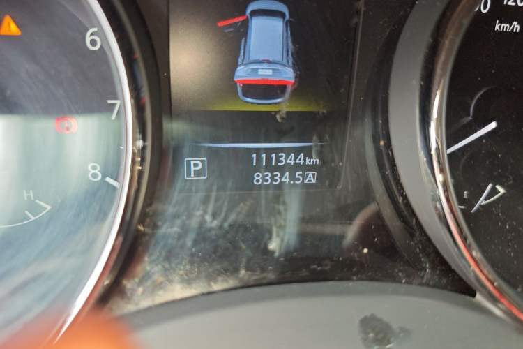 Used Nissan X-Trail 2014 2.0L CVT Comfort Edition 2WD Odometer Close Up