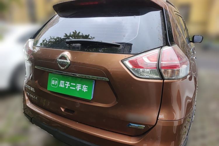 Used Nissan X-Trail 2014 2.5L CVT Luxury Edition 4WD Rear